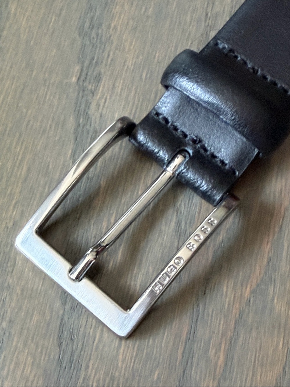 Hugo Boss Men’s Black Leather Dress Belt Silver Logo Buckle Size 32